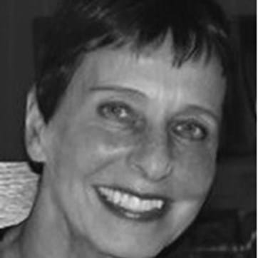 Caroline Brady (002)